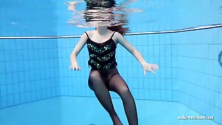 Zuzanna hot underwater teenie babe naked